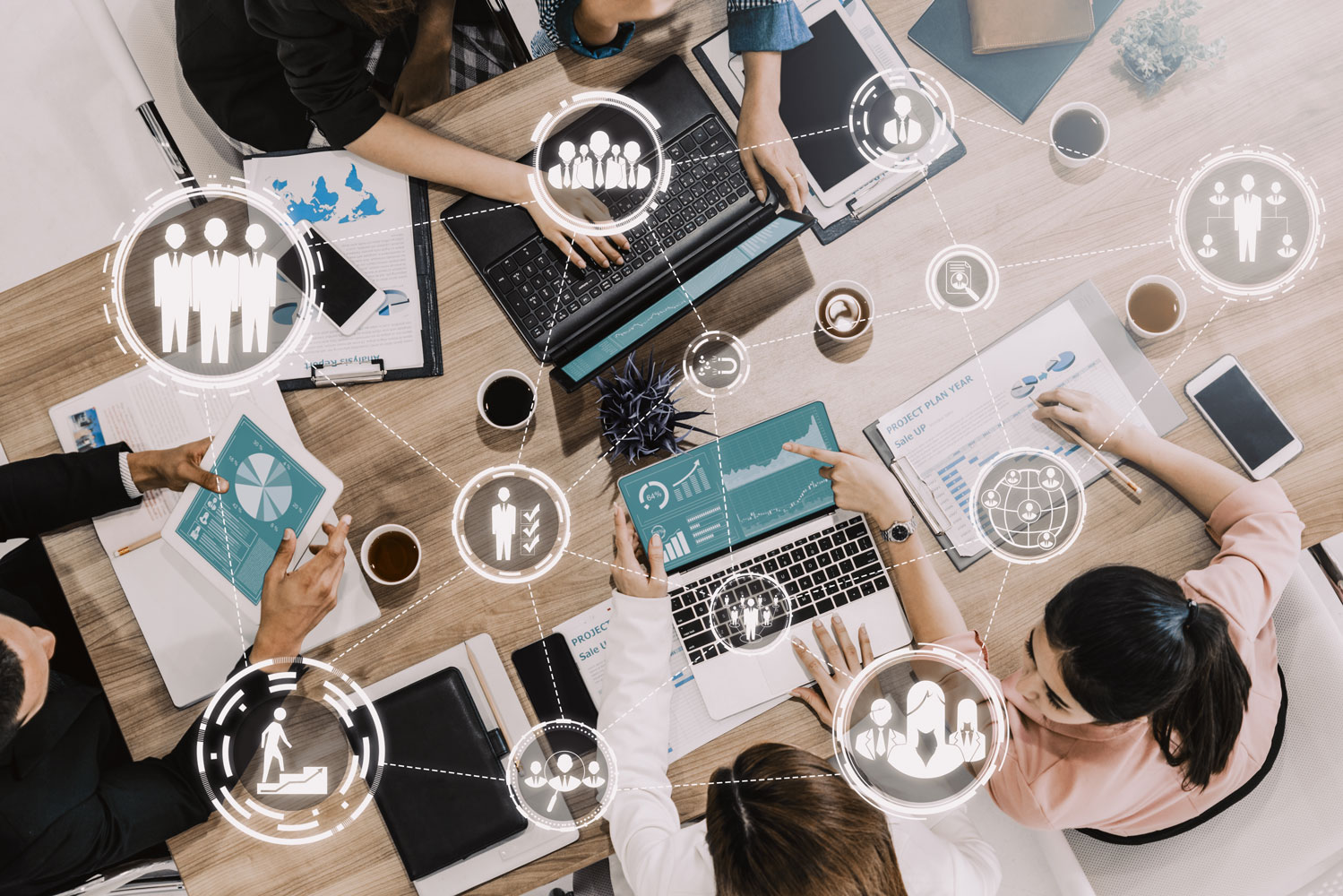 Réunion de services et compétences en entreprise